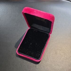 🛒 $2 with bundle Empty Maroon Velvet Jewelry Box With Stand Display Necklaces